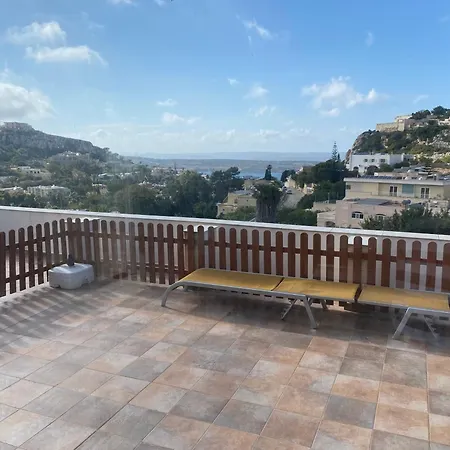 Penthouse With Jacuzzi And Private Pool Holiday home Mellieha