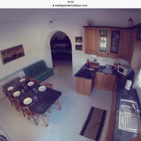 Villa Penthouse With Jacuzzi And Private Pool Σπίτι διακοπών Mellieħa